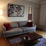 Apt In The Heart Of The Marais -1Bdr 1 Living Room